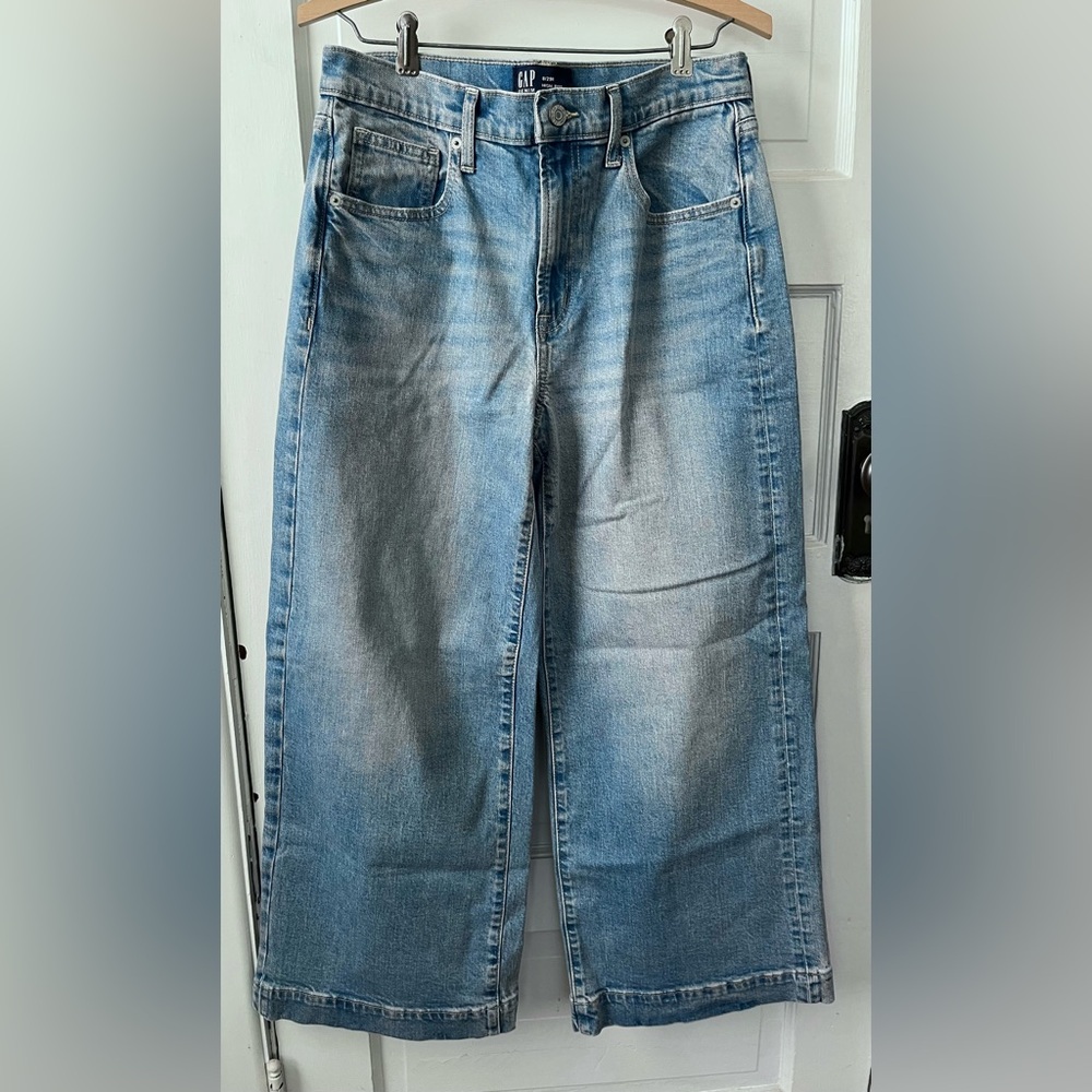 Gap High Rise Wide Leg Crop Jeans 8/29R